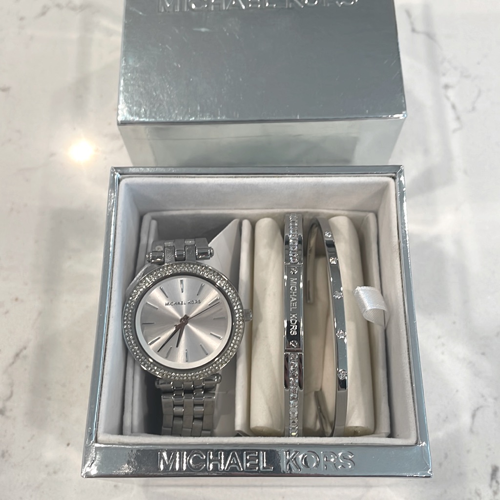 Michael Kors Watch/Bracket Set